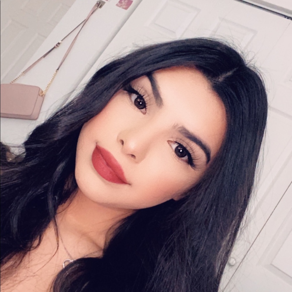 Meet your Posher, Krissy